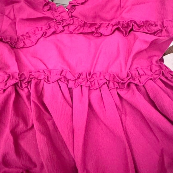 Elegant Magenta Ruffle Dress - Picture 6 of 9